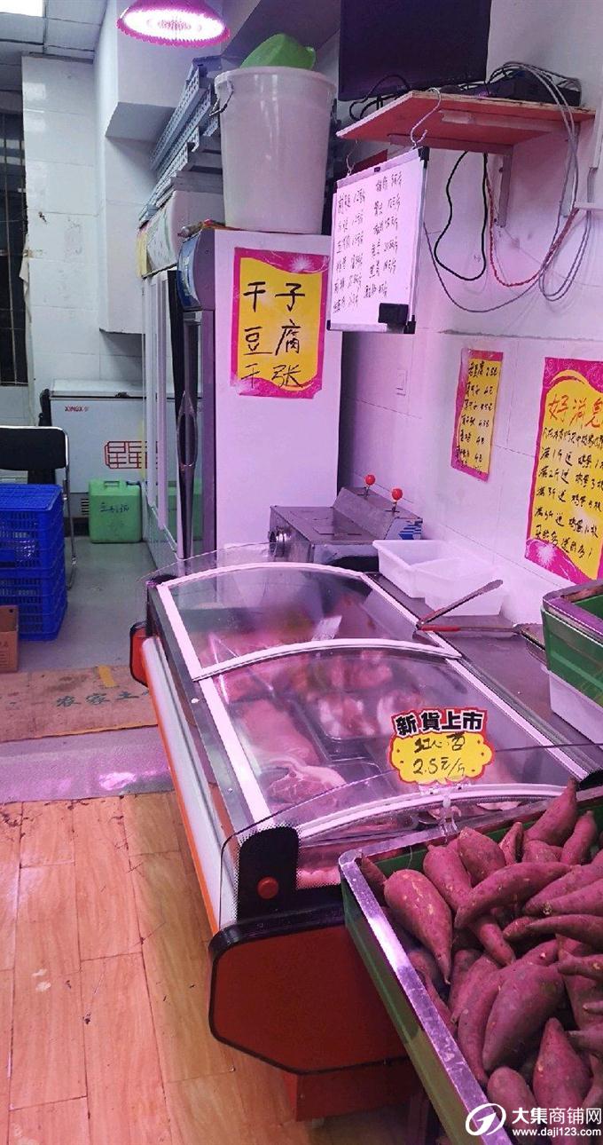 幸福感满满！这个市集里的年夜饭让留沪商户共享“家的味道”