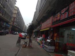 长沙县龙华小区靠学校和大型菜市场临街旺铺转让(可空可整)