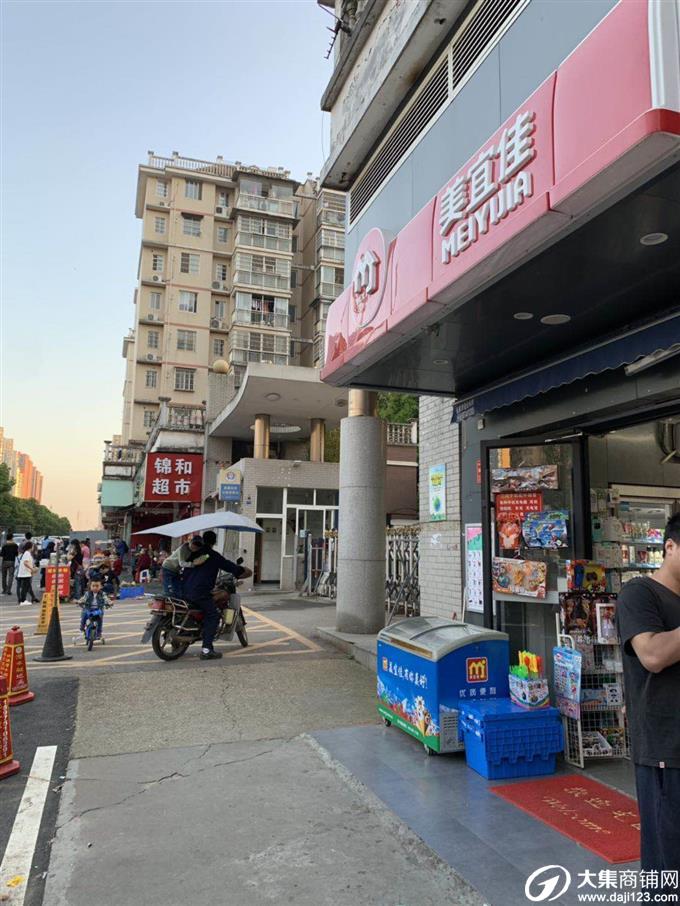【盈利中小区出入口美宜佳生活超市转让|长沙县东六路商铺转让信息】