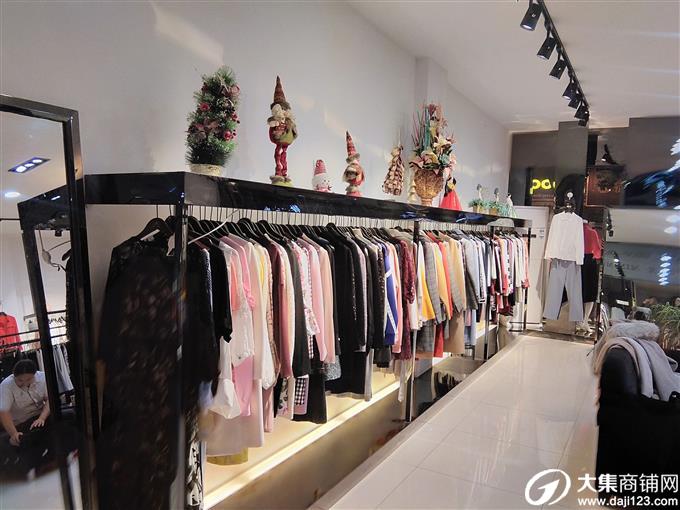 望城区成熟小区临街140㎡进口高档服装店优价转让