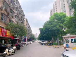 星沙大型社区日营业额7000+连锁百货超市优价转让