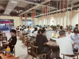 望城区电子科技学院内餐饮店转让
