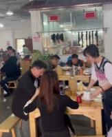 无转让费月营业额20万望城区金地三千府商业街餐饮店出租