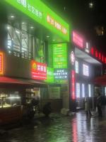 阳光100地铁口65平生鲜店转让  