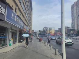 人民中路窑岭湘雅二医院地铁口处50平临街门面出租