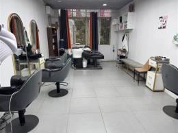 长沙理工大学校内30平美发店转让