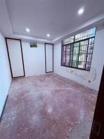 石鼓西湖公园39℃酒吧近社区底商3层175平方临街门面