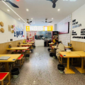 人流量大！奥莱砂之船明发金街出入口头铺60平餐饮