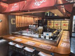 贺龙体育馆对面65平麻辣烫小店急转