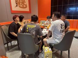四方坪夜市旁500m²夜宵店转让 外摆空间大