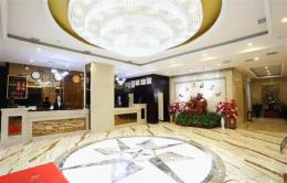 浏阳市体育中心旁临街44间房普通装修酒店转租（无转让费）