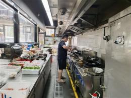 日营3000多元 高铁南站的粉面馆低价急转