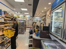 日营6000多元 北辰三角洲大型小区出入口新佳宜超市急转